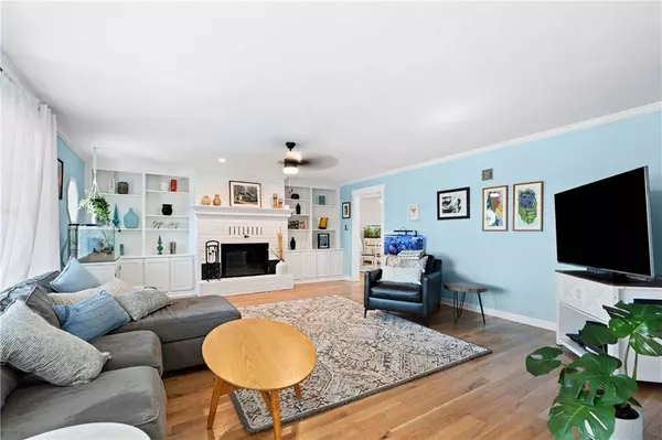 32204 E County Line RD, Pleasant Hill, MO 64080