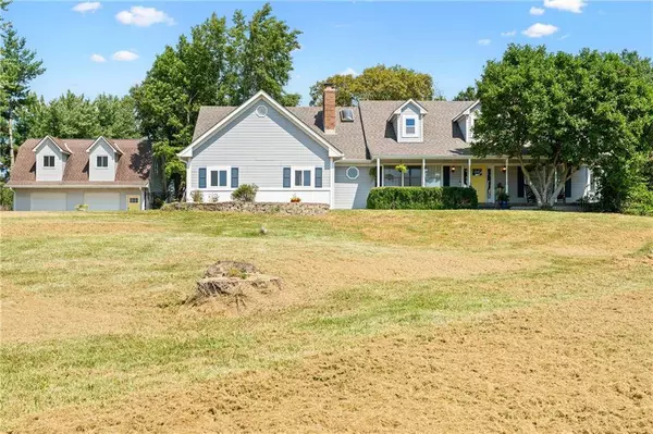 32204 E County Line RD, Pleasant Hill, MO 64080