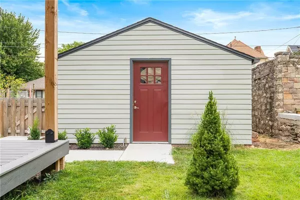 217 Park AVE, Kansas City, MO 64124