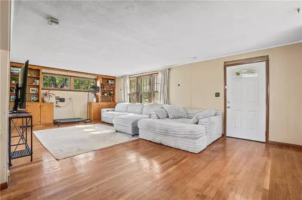 628 N Broadway ST, Lacygne, KS 66040