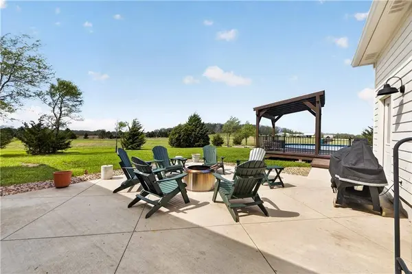 17270 Stillwell RD, Bonner Springs, KS 66012