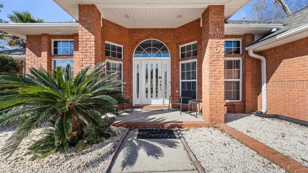 10305 Nightwind Dr, Cantonment, FL 32533-6651