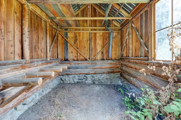 Nhn Dugout Gulch RD, Darby, MT 59829