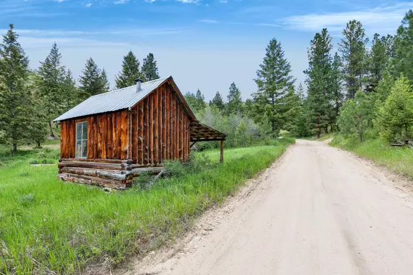 Nhn Dugout Gulch RD, Darby, MT 59829
