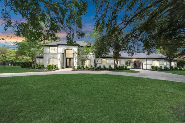 12810 Wondering Forest DR, Tomball, TX 77377
