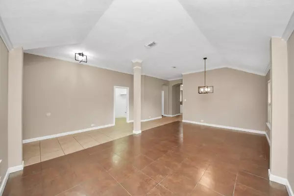 8226 Stratford Canyon DR, Cypress, TX 77433