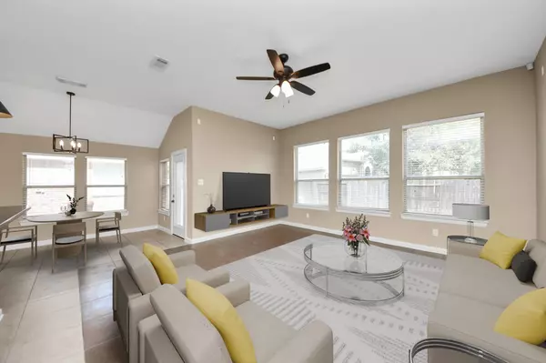 8226 Stratford Canyon DR, Cypress, TX 77433