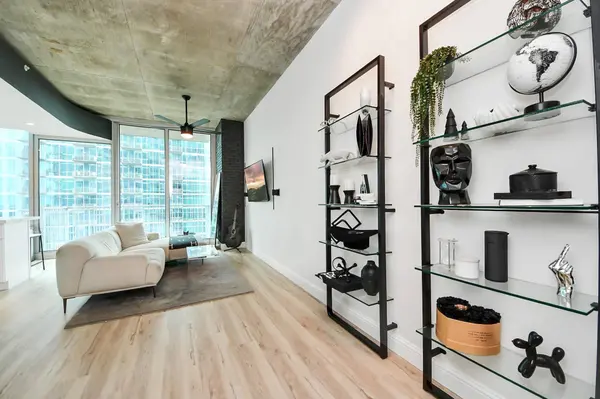 5925 Almeda RD #11616, Houston, TX 77004