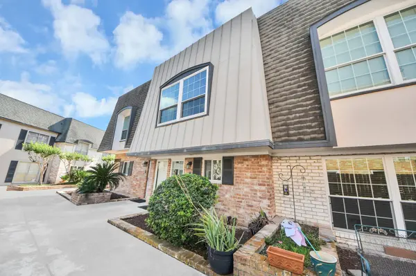 1801 Stoney Brook DR #107, Houston, TX 77063
