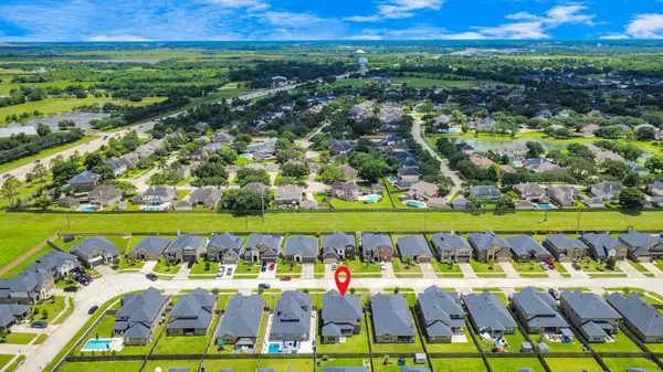 1567 Harvest Vine CT, Friendswood, TX 77546