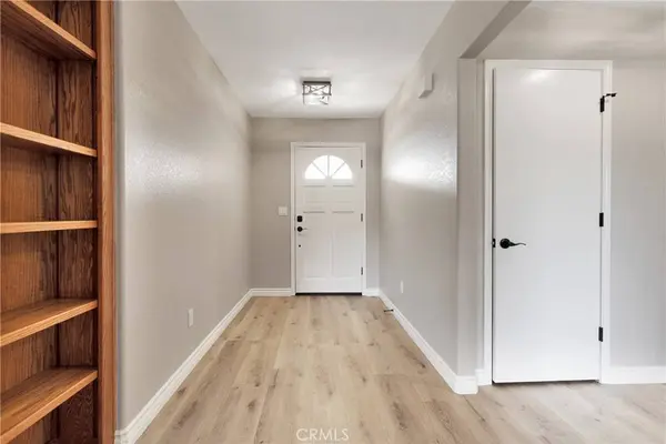 7372 Barker RD, Oak Hills, CA 92344