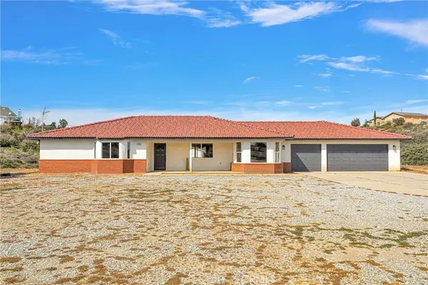 7372 Barker RD, Oak Hills, CA 92344