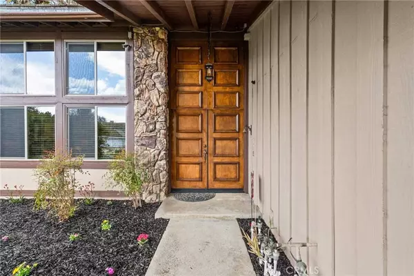 2366 Golden Gate CIR, Norco, CA 92860