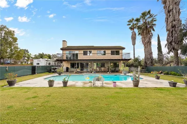 2366 Golden Gate CIR, Norco, CA 92860