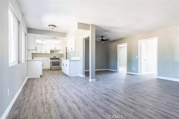 7323 Redwood AVE, Hesperia, CA 92345