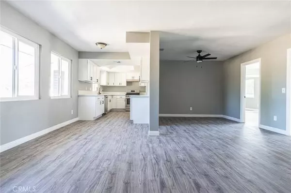 7323 Redwood AVE, Hesperia, CA 92345