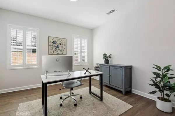 1327 Alee CIR, Corona, CA 92882