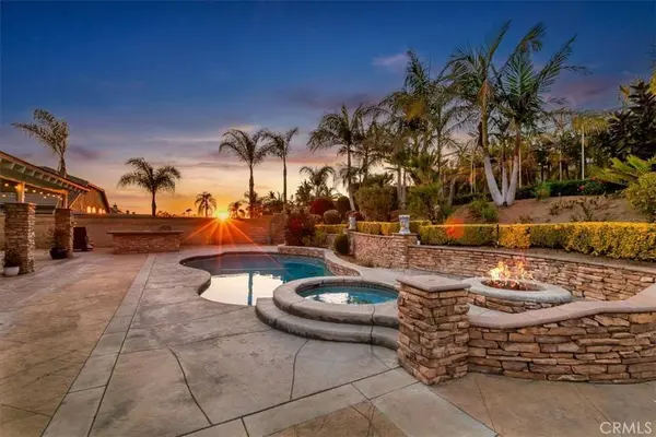 229 Oldenburg LN, Norco, CA 92860