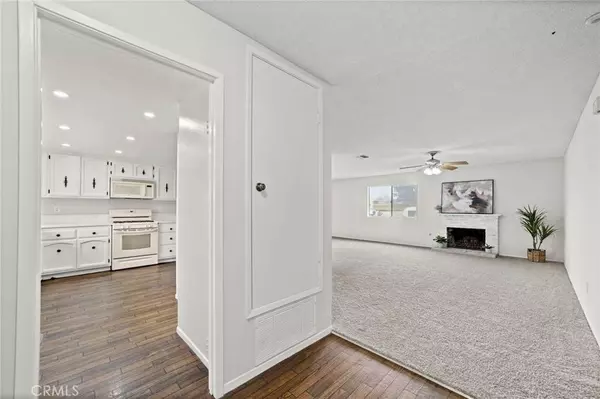 5476 Trail Canyon DR, Jurupa Valley, CA 91752