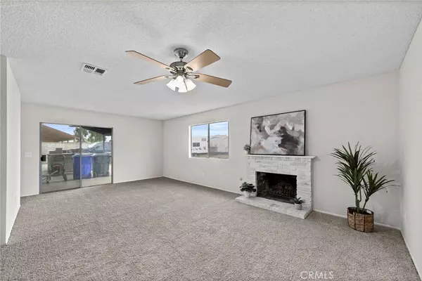 5476 Trail Canyon DR, Jurupa Valley, CA 91752