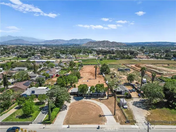 4398 Opal ST, Jurupa Valley, CA 92509