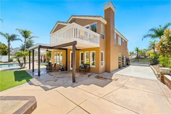 1114 Casandra LN, Corona, CA 92879