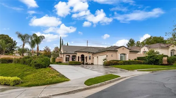 947 Martina CIR, Corona, CA 92879