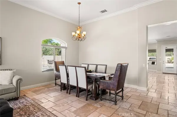 947 Martina CIR, Corona, CA 92879