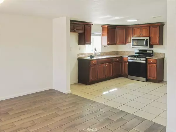 7347 Diamond St, Riverside, CA 92504