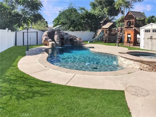 7347 Diamond St, Riverside, CA 92504