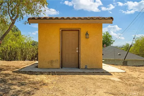 5071 Bushnell AVE, Riverside, CA 92505