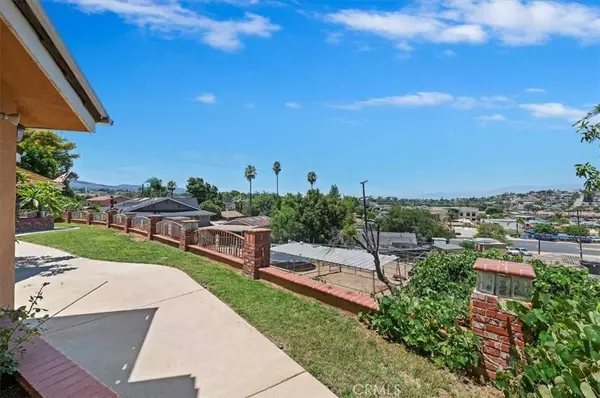 7245 Marilyn DR, Corona, CA 92881