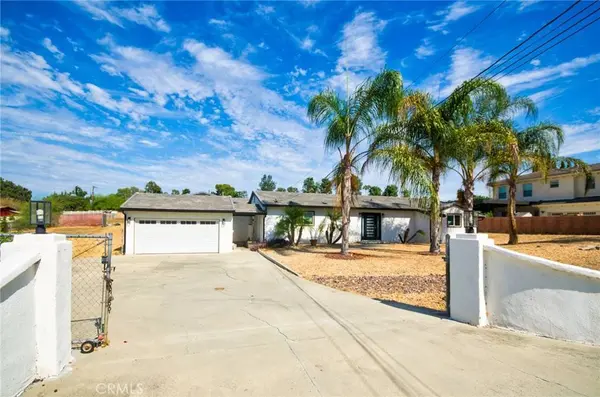 512 S Barranca ST, West Covina, CA 91791