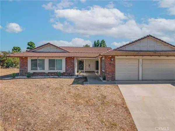 1450 Via Vallarta, Riverside, CA 92506