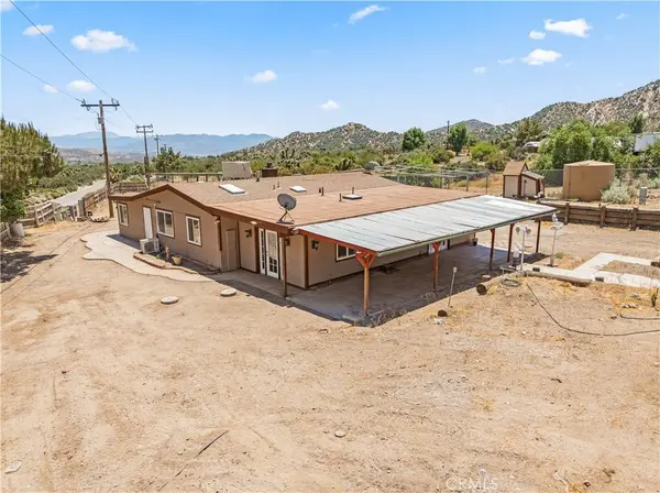 5100 Oil Well Rd, Phelan, CA 92371