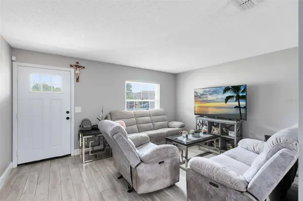 7741 PINE HOLLOW CT, Orlando, FL 32822