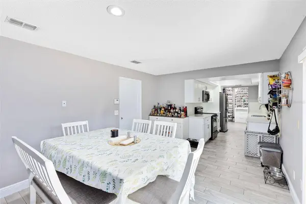 7741 PINE HOLLOW CT, Orlando, FL 32822