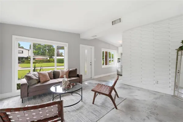 4033 IBIS DR, Orlando, FL 32803