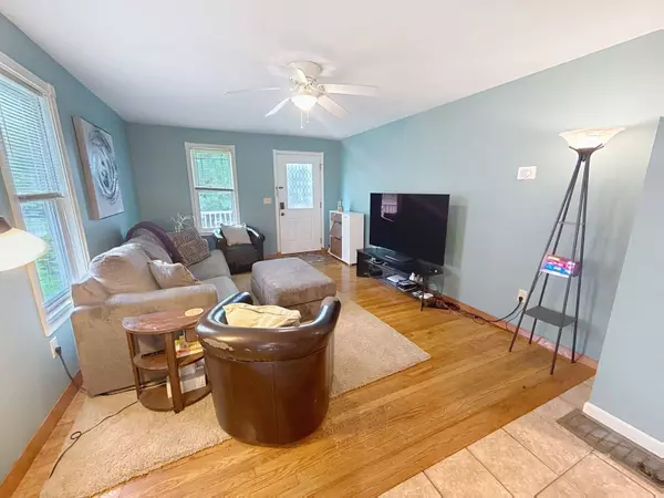 59 Hudson Ave, Athens, OH 45701