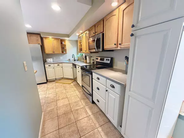 59 Hudson Ave, Athens, OH 45701