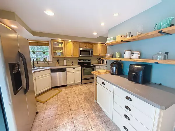 59 Hudson Ave, Athens, OH 45701