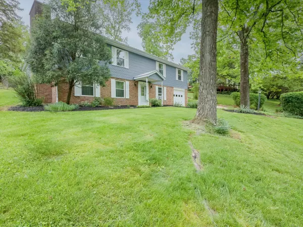 49 Canterbury Dr, Athens, OH 45701