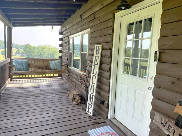 42730 Tucker Rd, Coolville, OH 45723