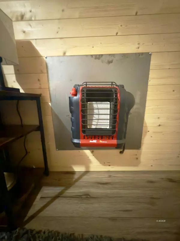 33365 Flat Run Rd, Mcarthur, OH 45651