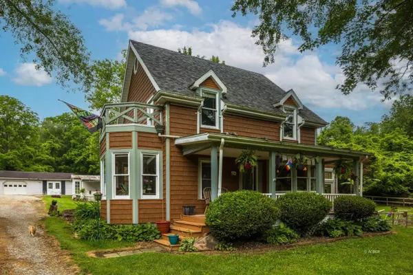 6475 Radford Rd, Athens, OH 45701