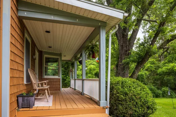 6475 Radford Rd, Athens, OH 45701