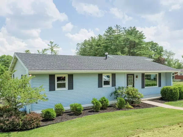 34 W Clearview Dr, Athens, OH 45701