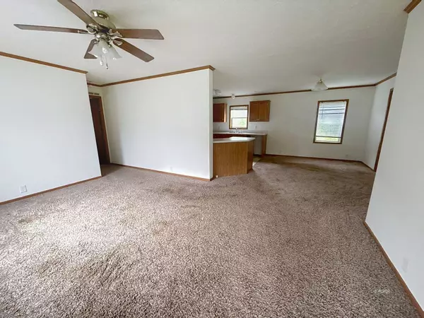 1213 Garden Hill Rd, Guysville, OH 45735