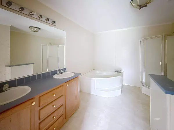 1213 Garden Hill Rd, Guysville, OH 45735