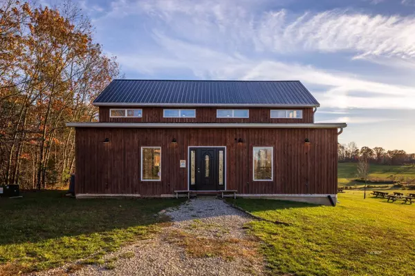 6176 Bethany Ridge Rd, Guysville, OH 45735